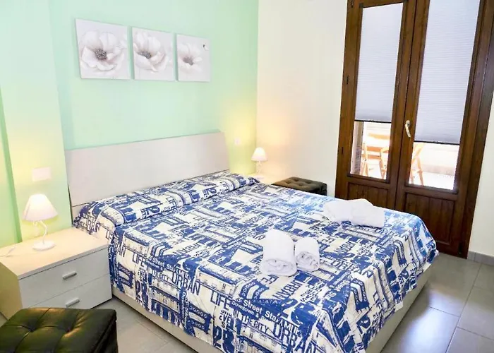 Perla Blu チェファル